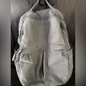 lululemon gray backpack with logo patch